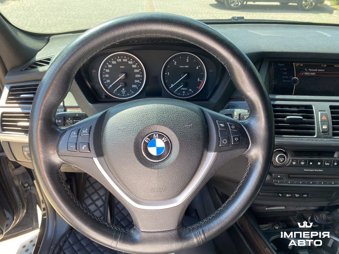 BMW X5 - фото 10
