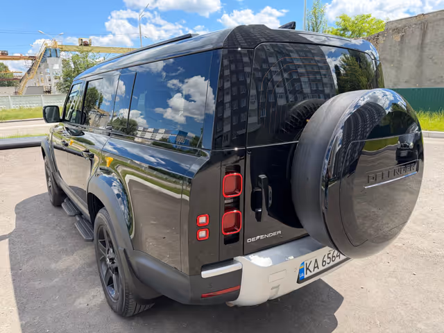Land Rover Defender - зображення 3