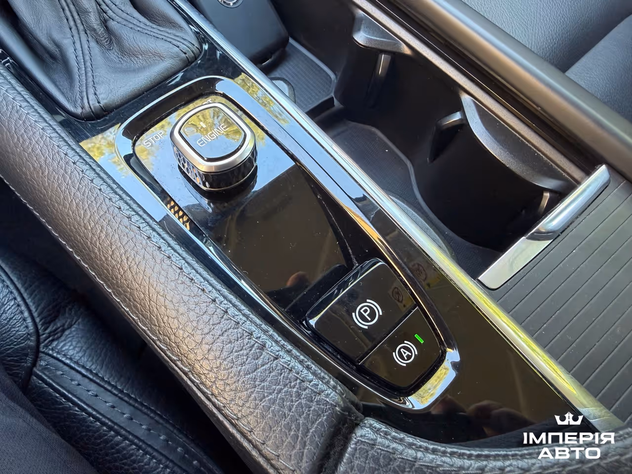 Volvo V90 Cross Country - фото 30