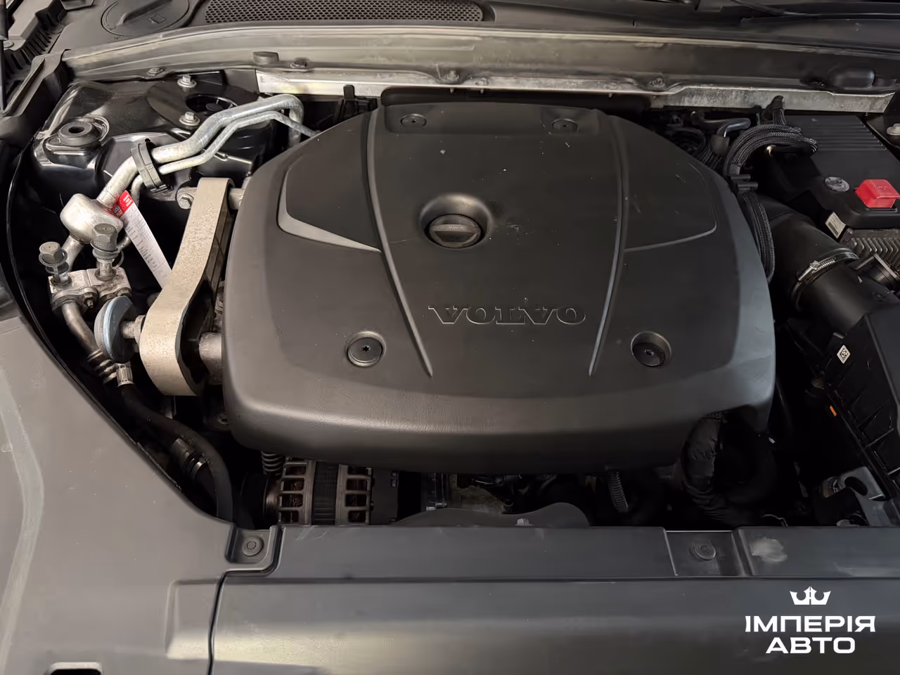 Volvo V90 Cross Country - фото 13