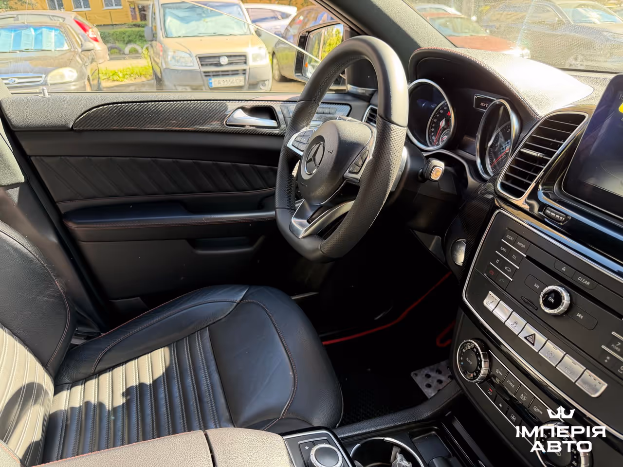 Mercedes-Benz GLE - фото 10