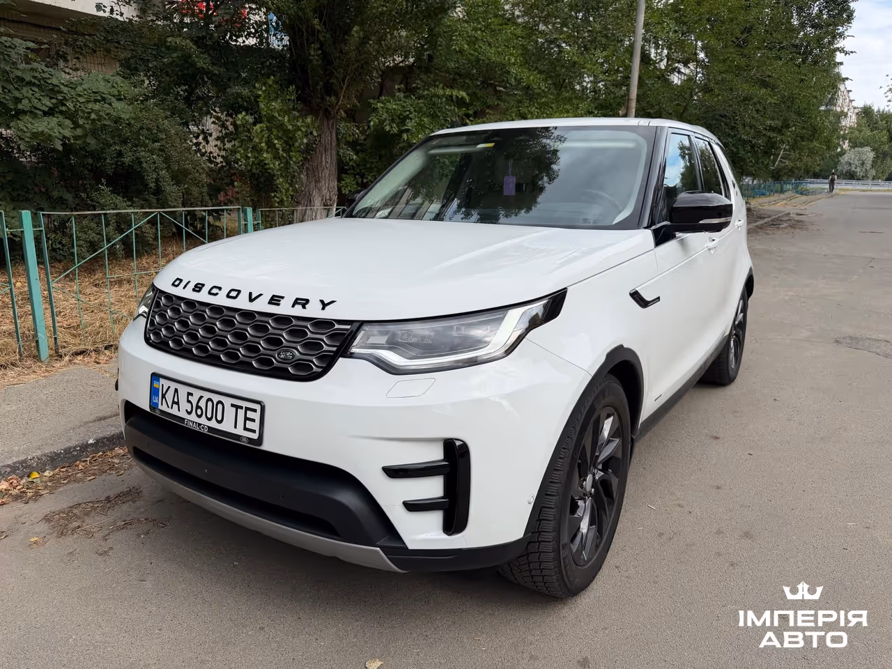 Land Rover Discovery - фото 1