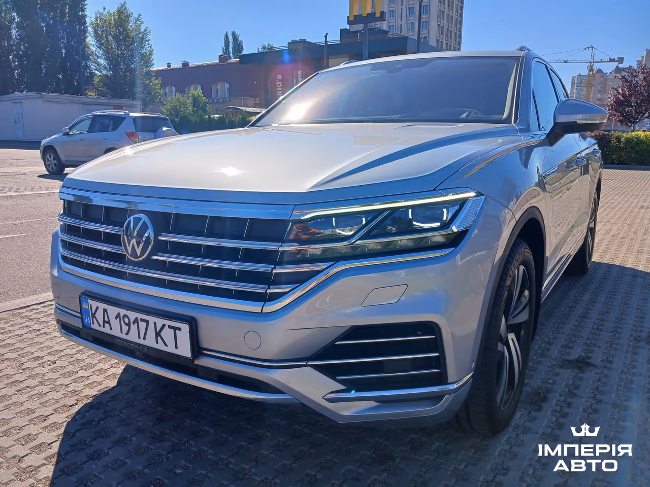 Volkswagen Touareg - фото 4