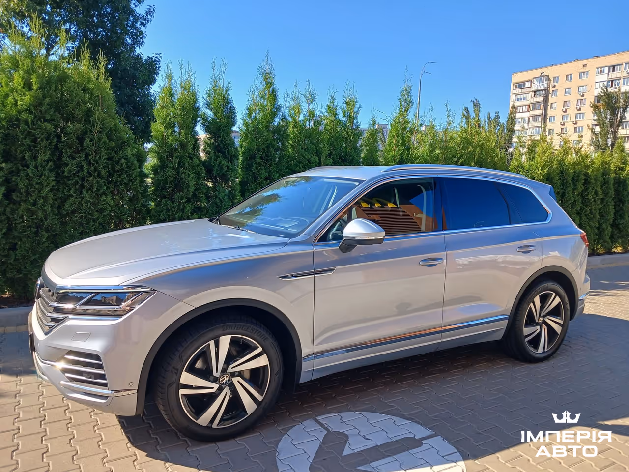 Volkswagen Touareg - фото 5