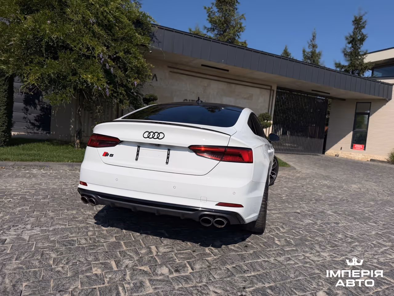 Audi S5 - фото 12
