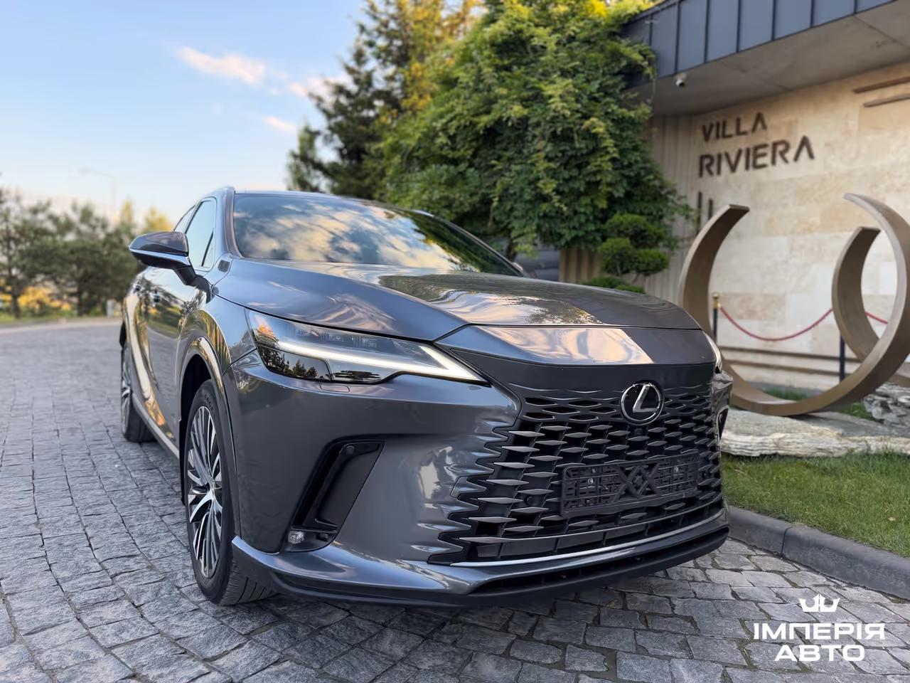 Lexus RX - фото 13
