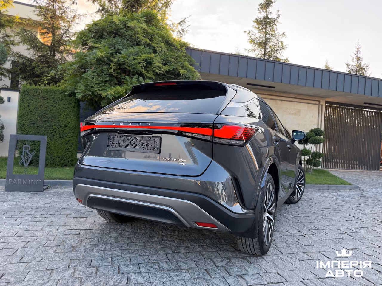 Lexus RX - фото 9