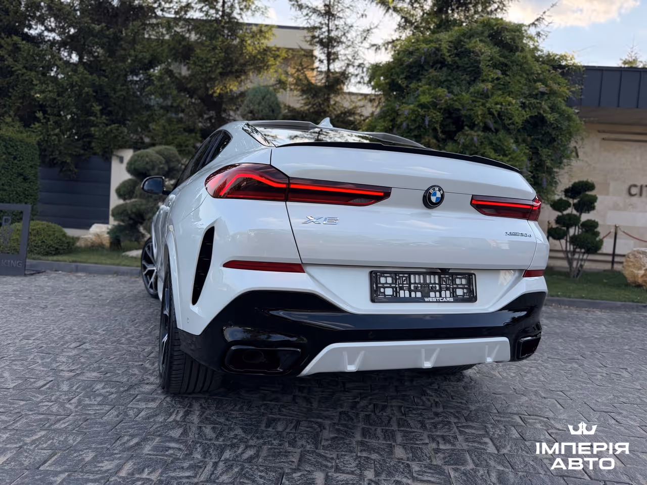 BMW X6 - фото 8