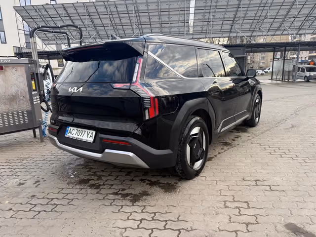 Kia EV9 - зображення 4