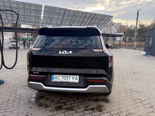 Kia EV9 - зображення 5