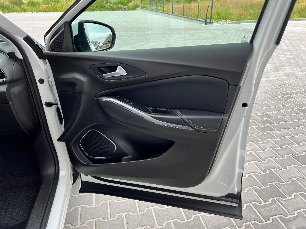 Opel Grandland X - фото 13