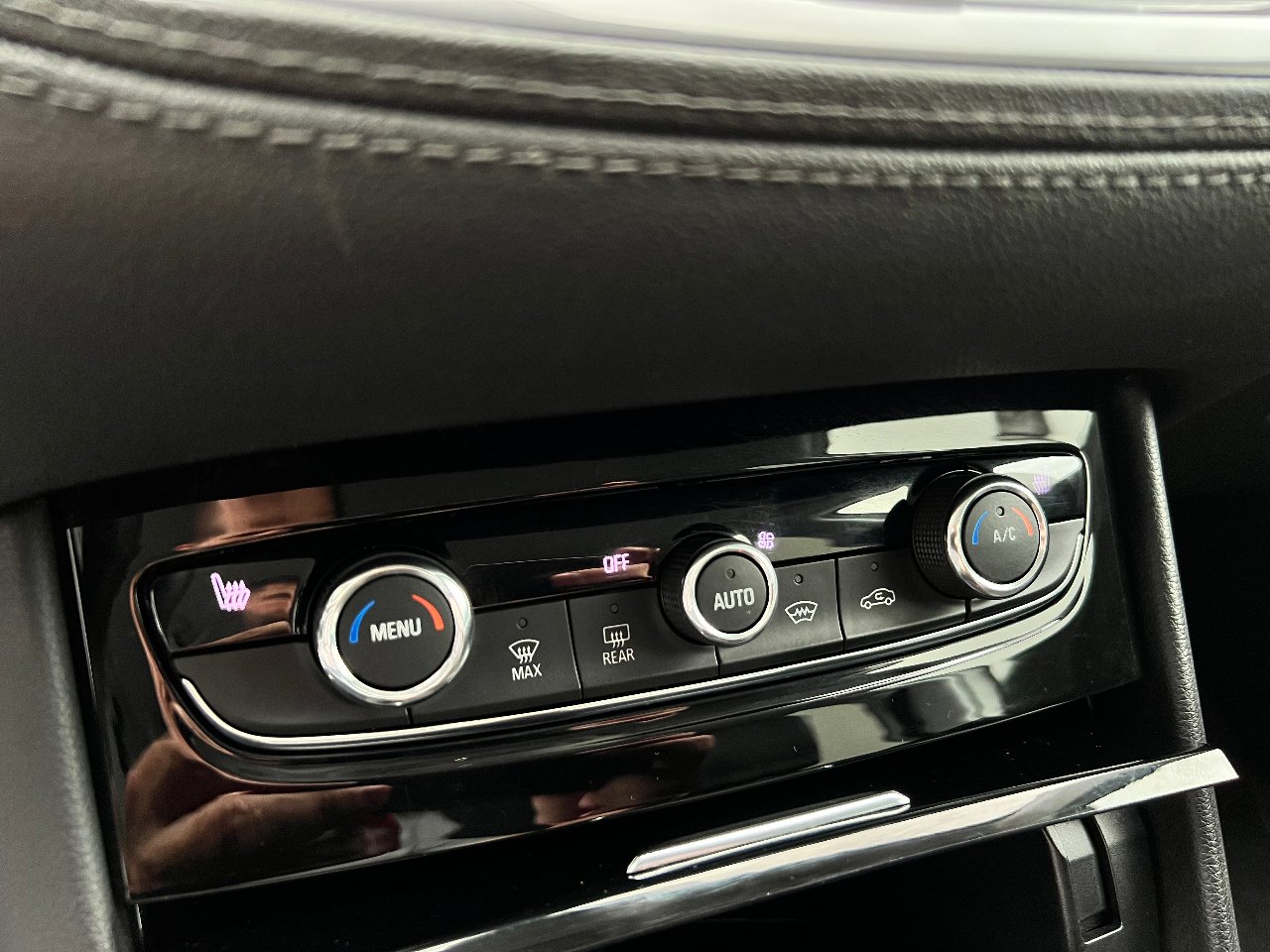 Opel Grandland X - фото 8