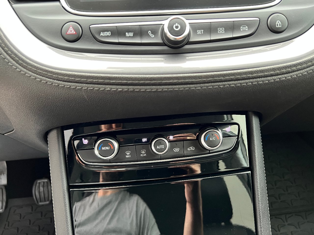 Opel Grandland X - фото 25