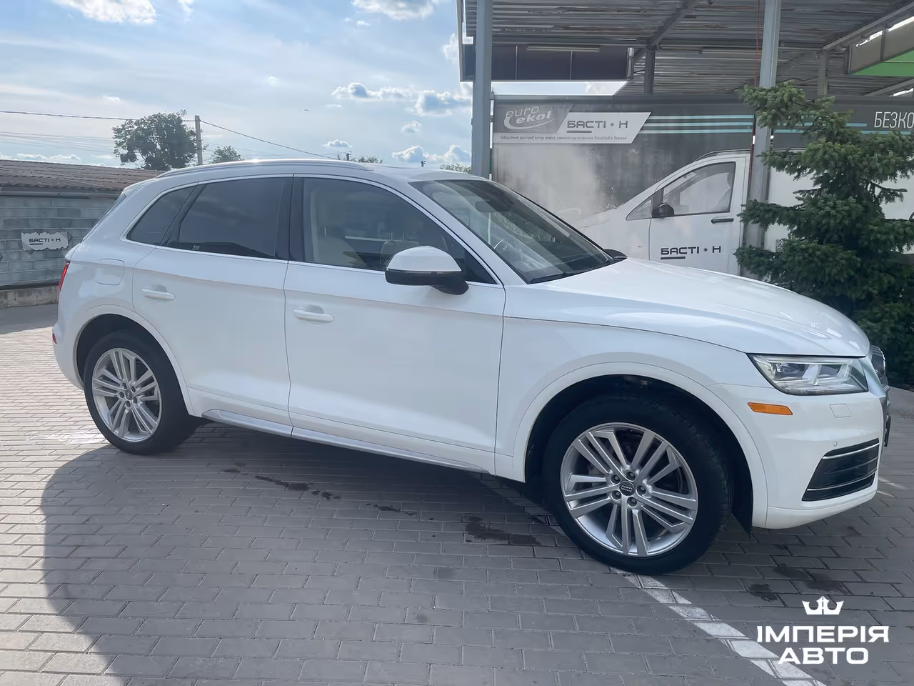 Audi Q5 - фото 3