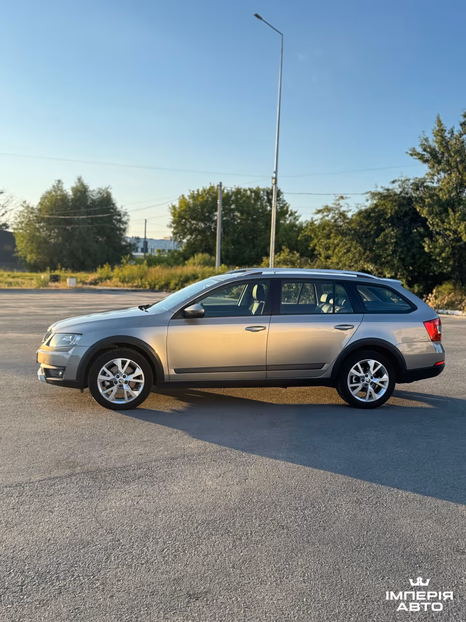 Skoda Octavia - фото 3