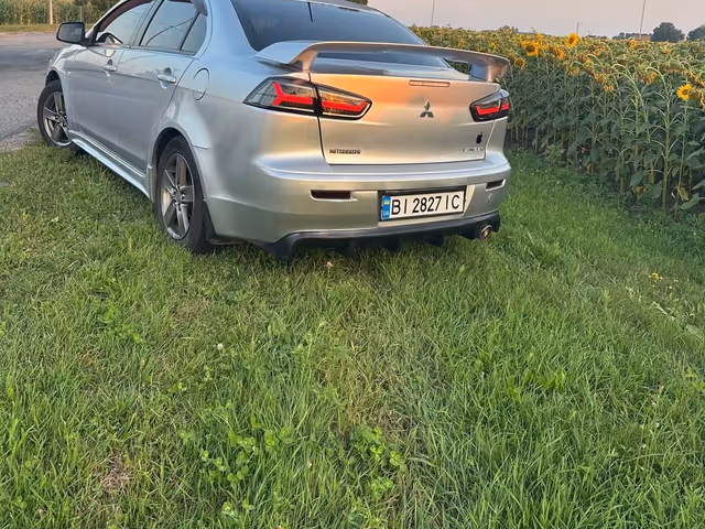 Mitsubishi Lancer - зображення 4