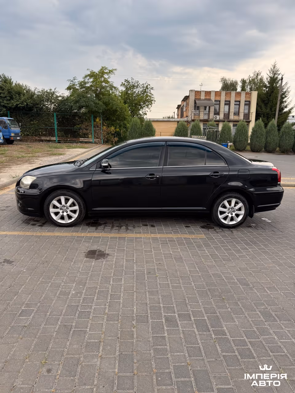 Toyota Avensis - фото 6