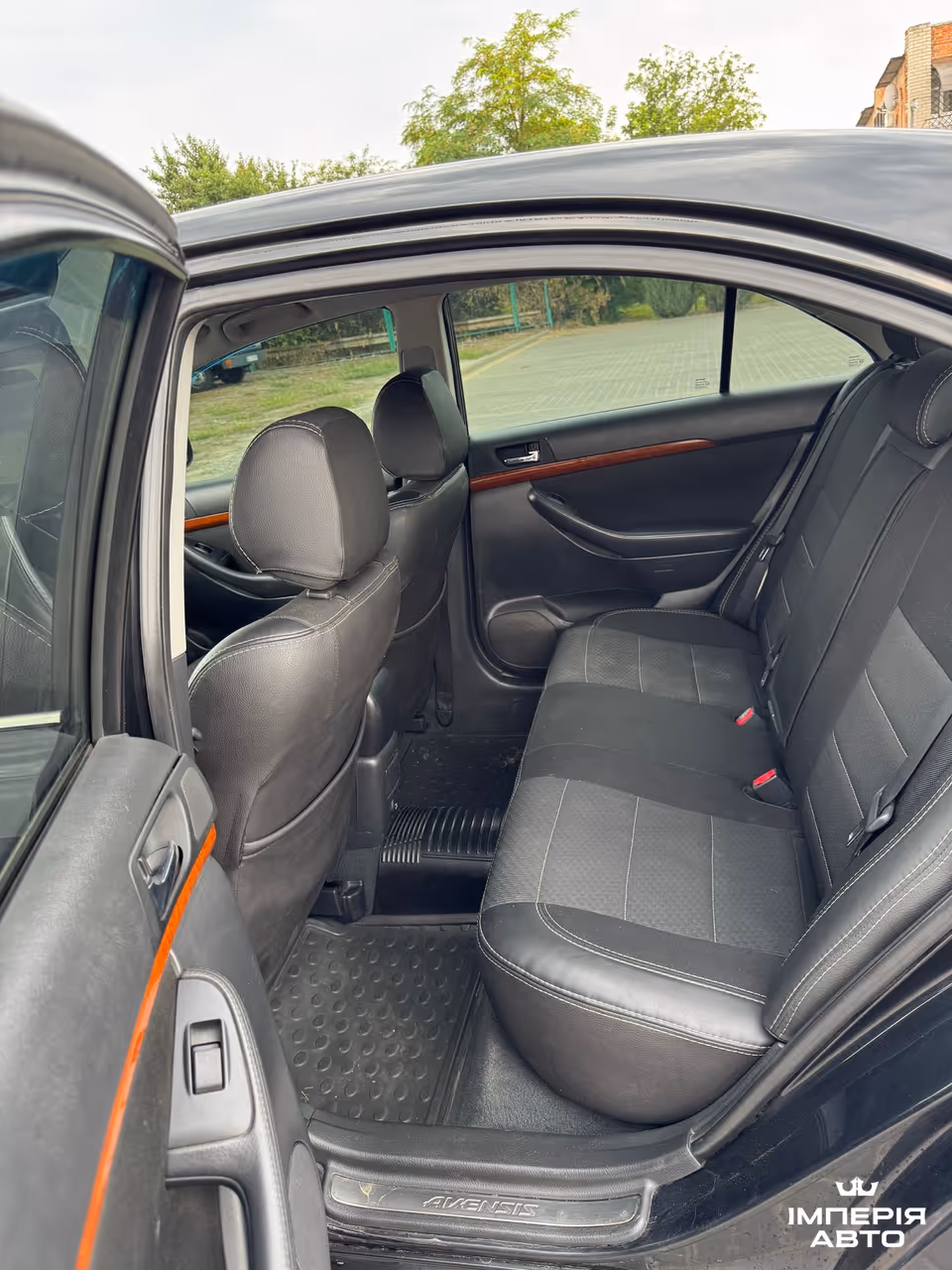 Toyota Avensis - фото 11