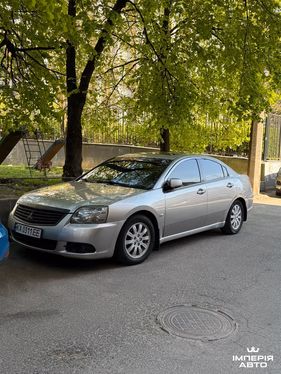 Mitsubishi Galant - фото 1
