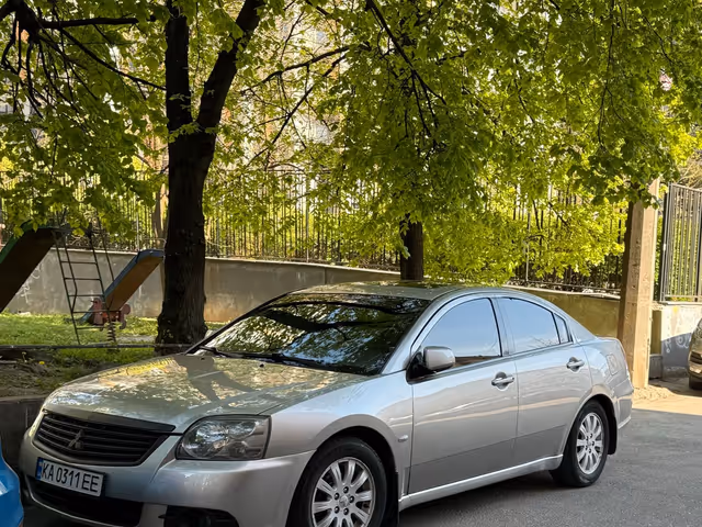 Mitsubishi Galant - зображення 1