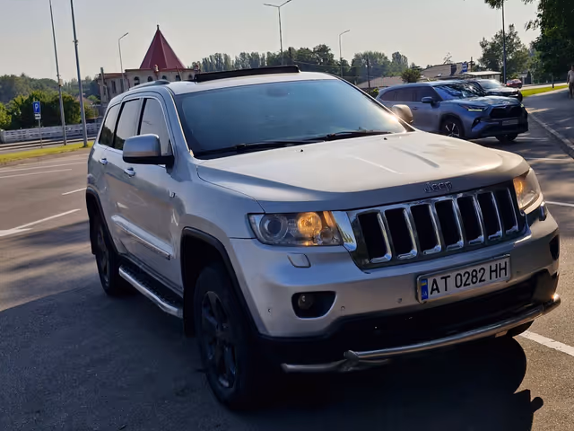 Jeep Grand Cherokee - зображення 1