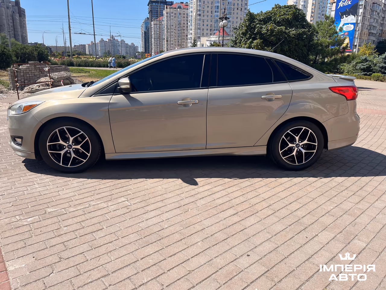 Ford Focus - фото 8