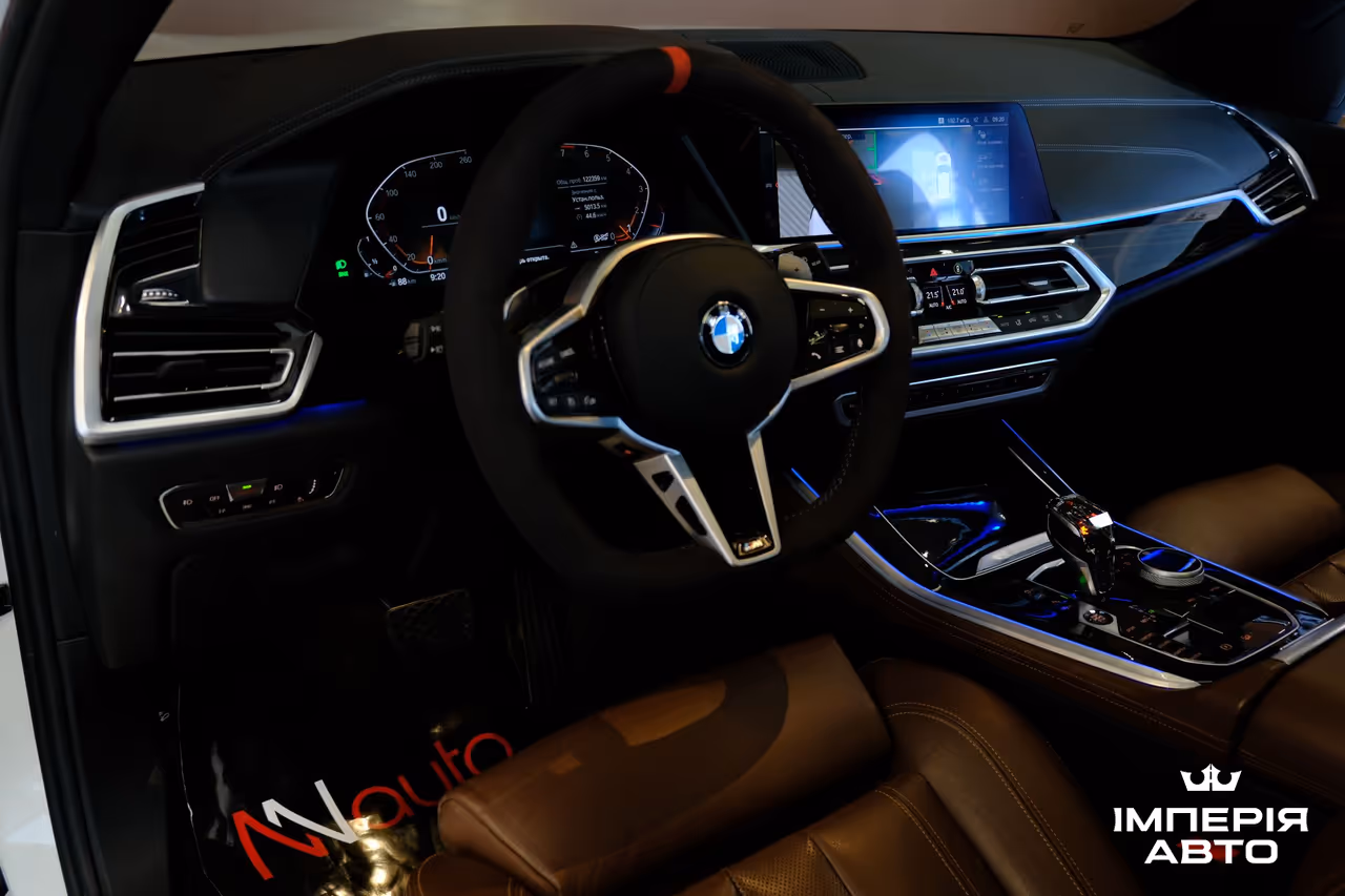 BMW X5 - фото 7