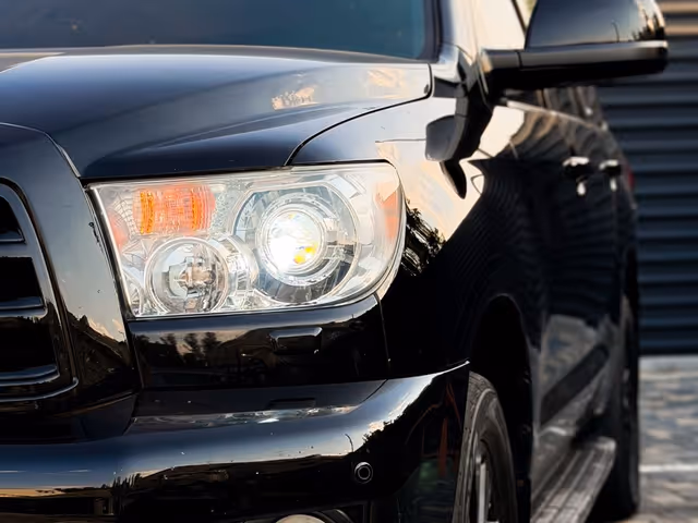 Toyota Sequoia - зображення 4