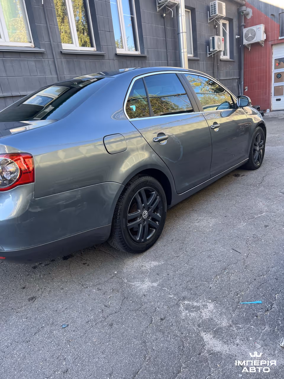 Volkswagen Jetta - фото 8