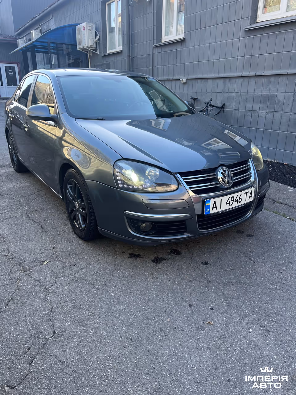 Volkswagen Jetta - фото 2