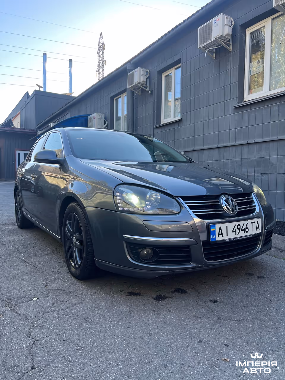 Volkswagen Jetta - фото 1