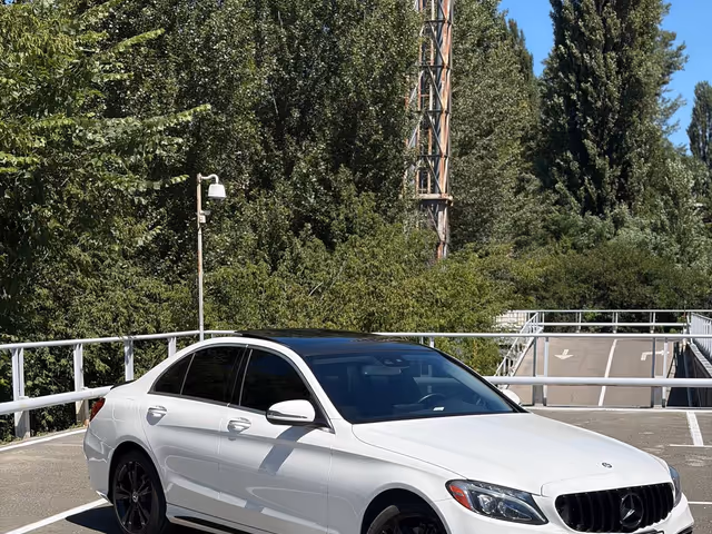 Mercedes-Benz C-Класс - зображення 1