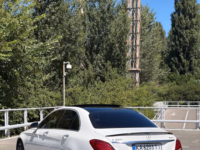 Mercedes-Benz C-Класс - зображення 4