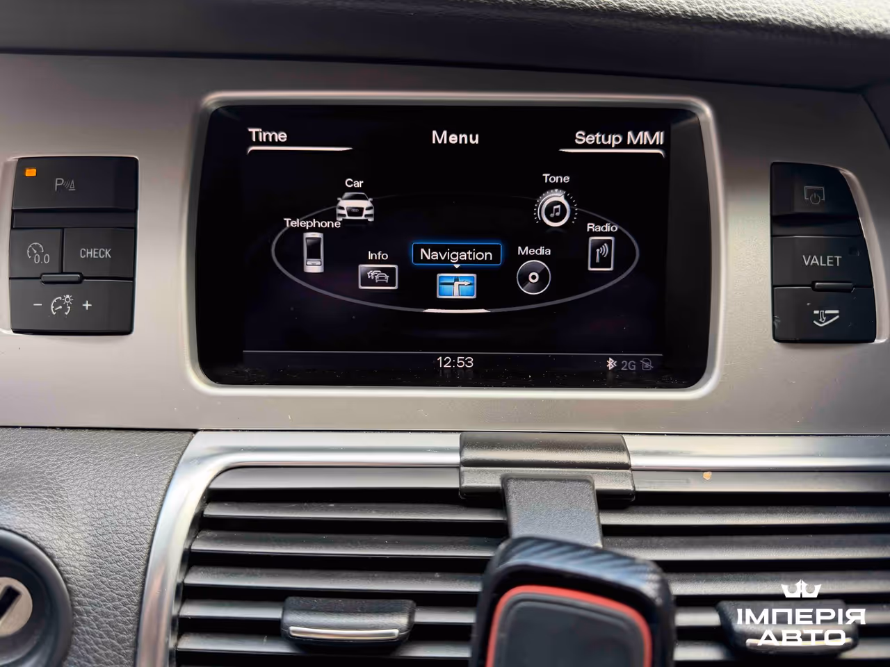 Audi Q7 - фото 29