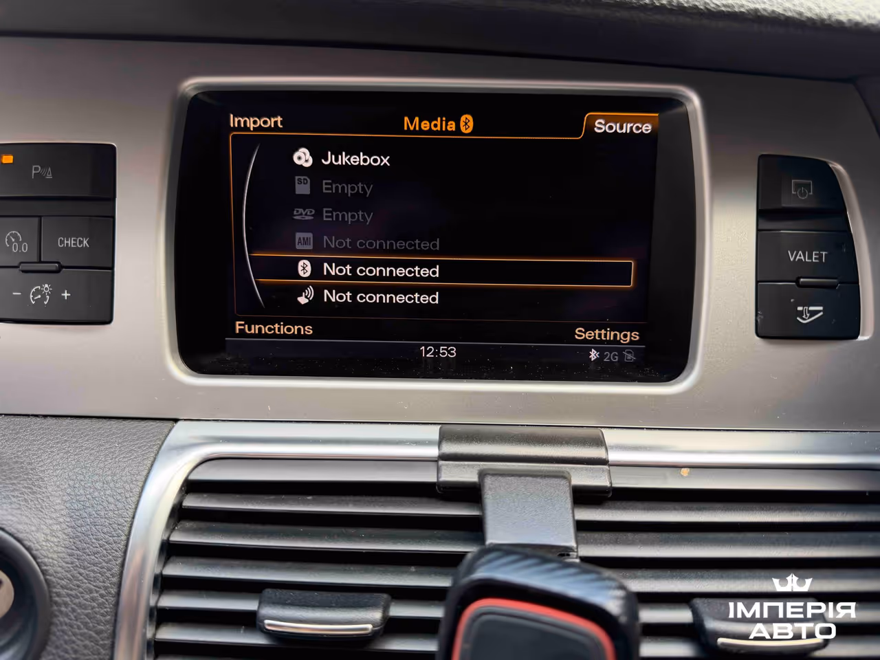 Audi Q7 - фото 30