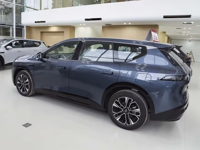 Nissan NX8 - зображення 4