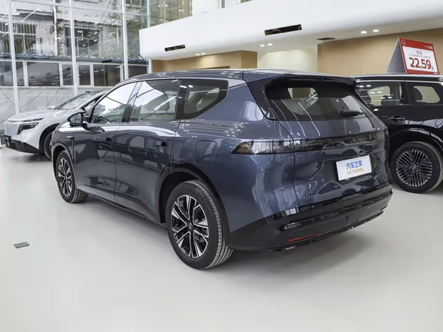 Nissan NX8 - зображення 5