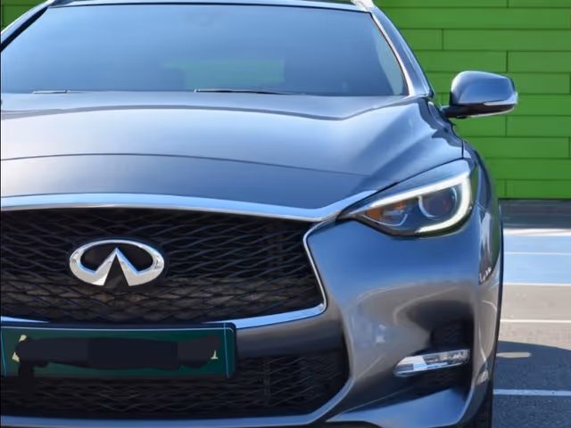 Infiniti QX30 - зображення 1