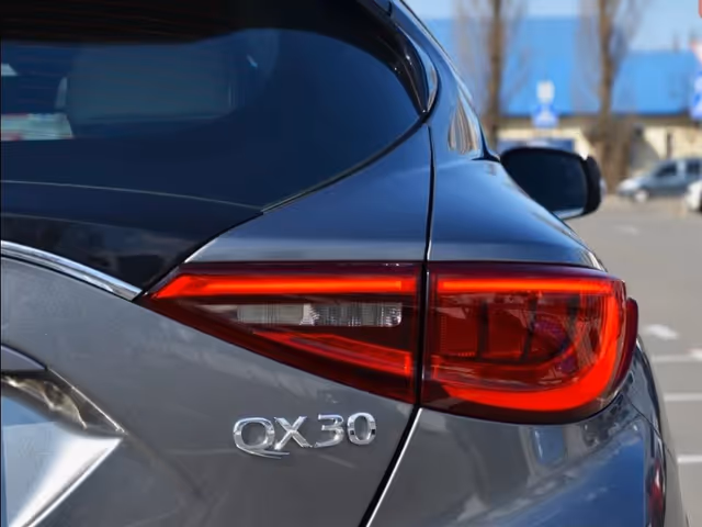 Infiniti QX30 - зображення 3