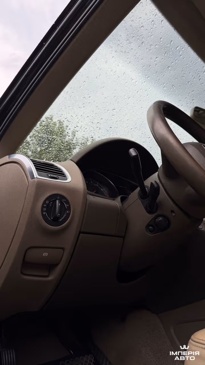 Audi Q7 - фото 14