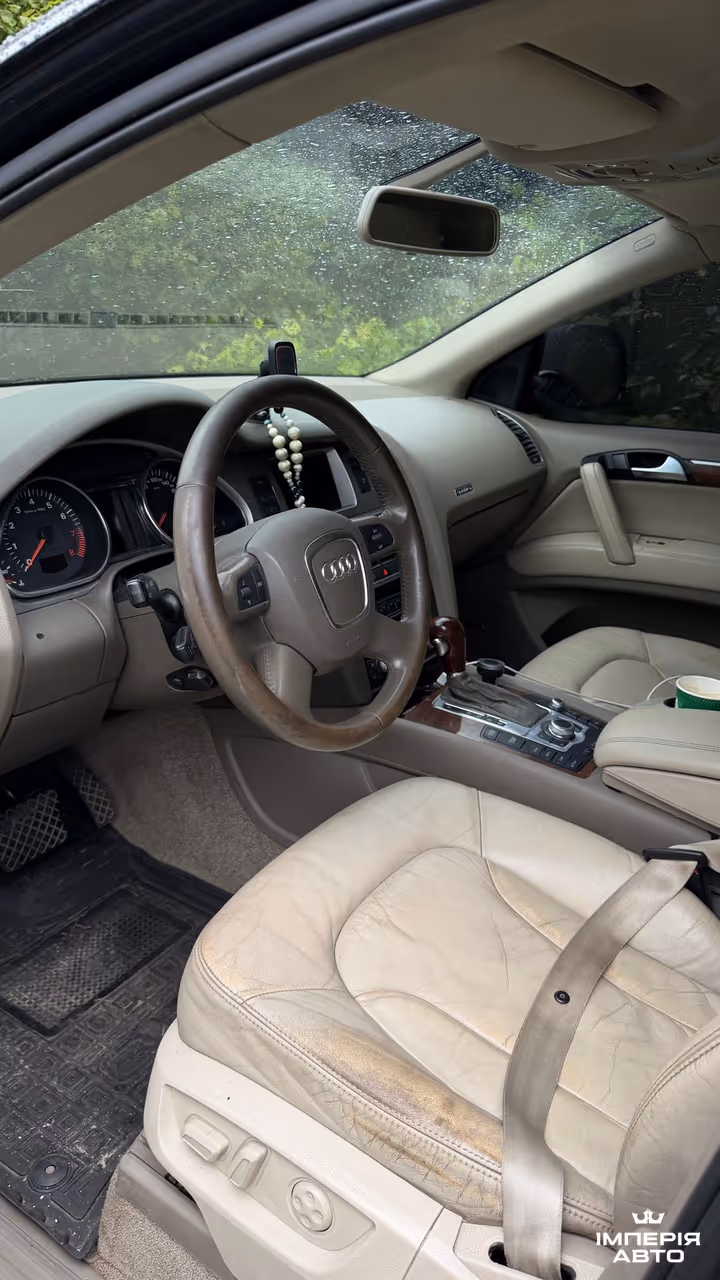 Audi Q7 - фото 20
