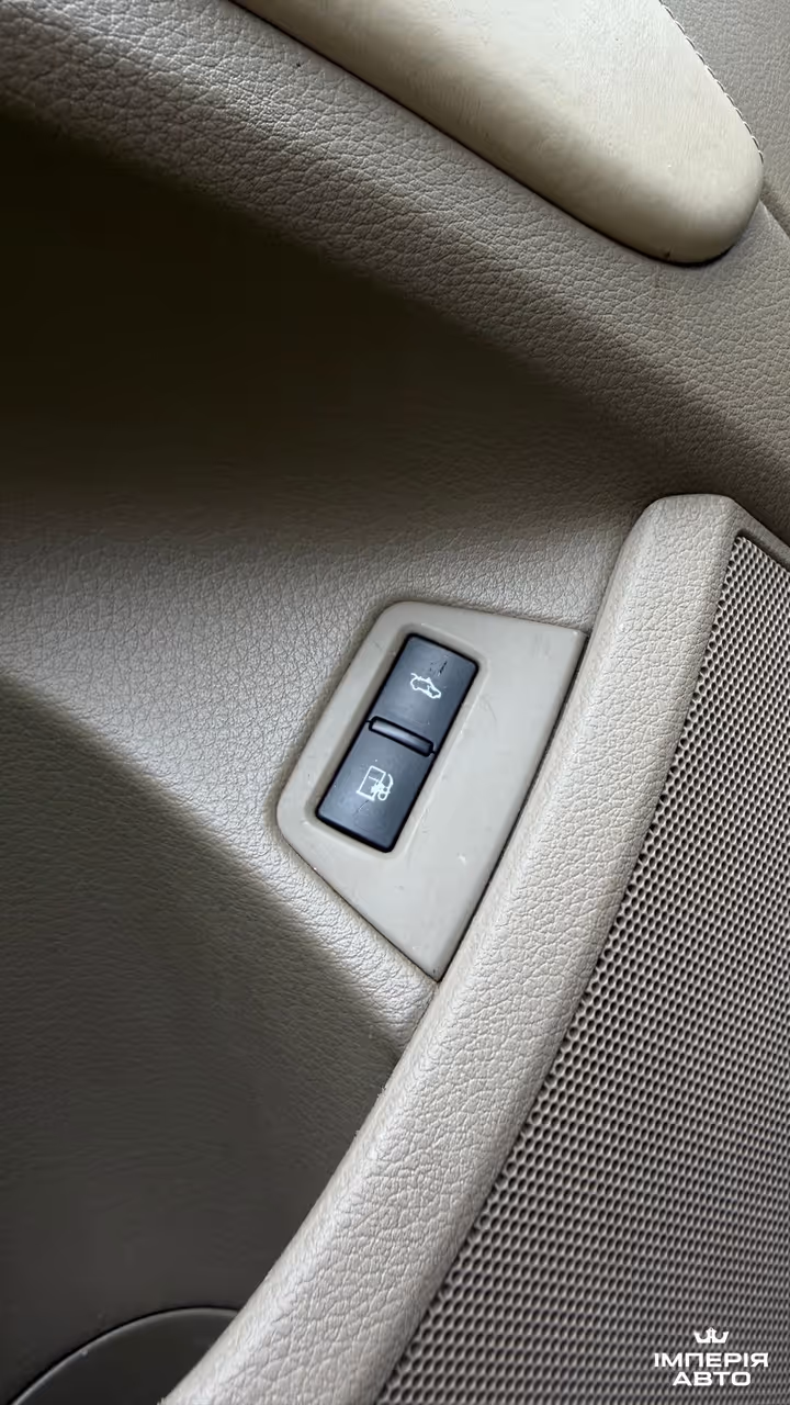 Audi Q7 - фото 15