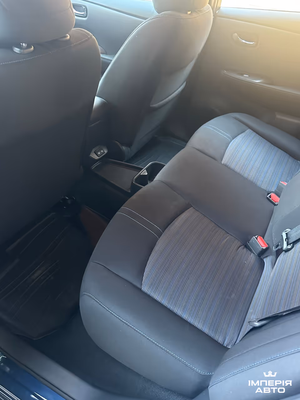 Nissan Leaf - фото 15