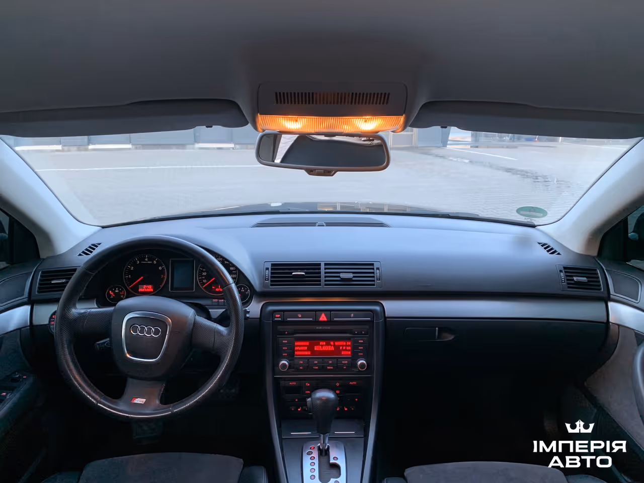 Audi A4 - фото 15