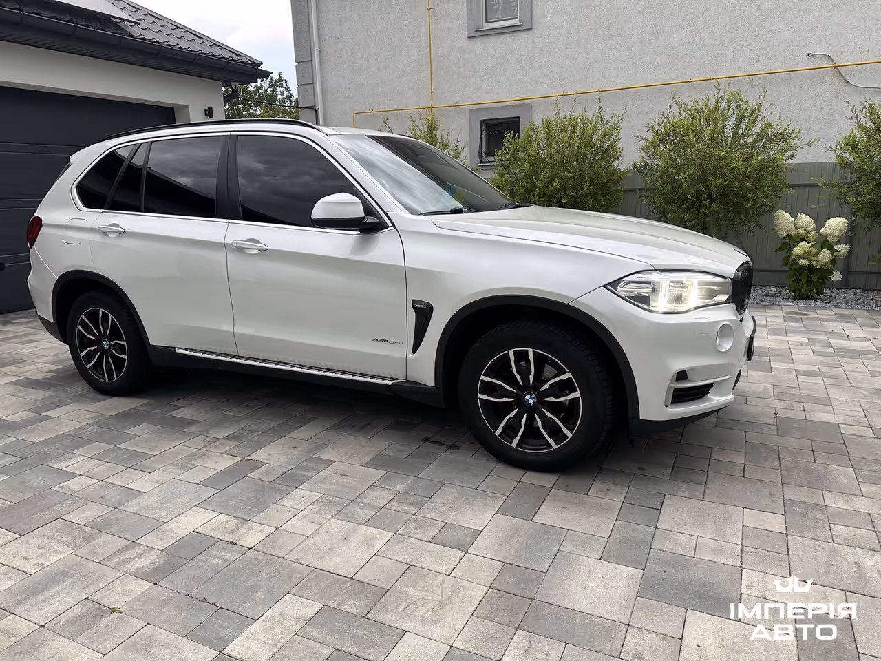 BMW X5 - фото 2
