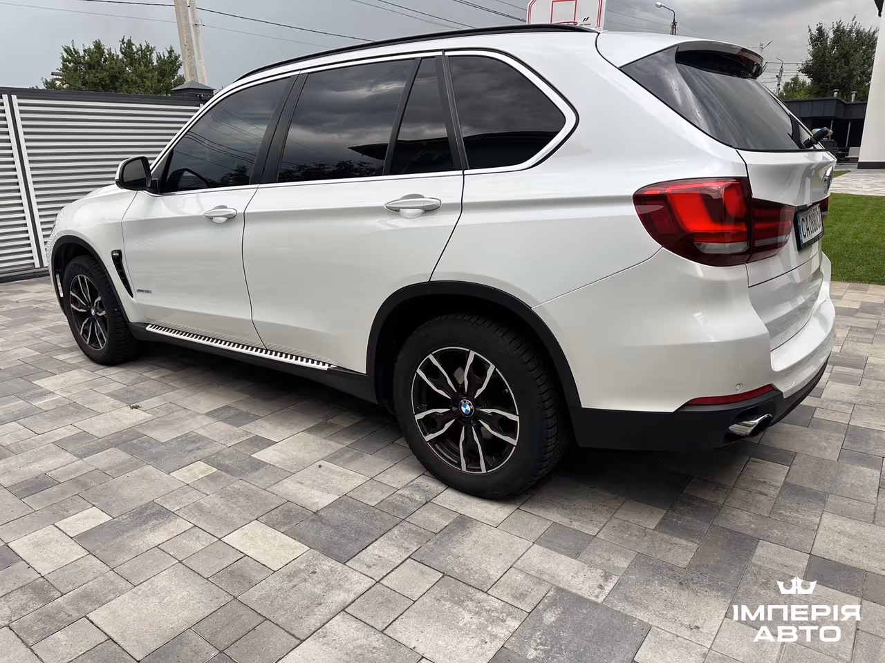 BMW X5 - фото 6