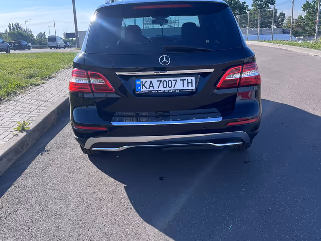 Mercedes-Benz M-Класс - зображення 3