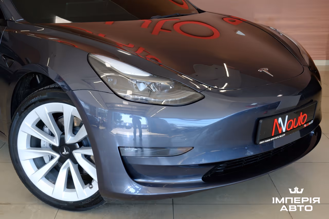 Tesla Model 3 - фото 3