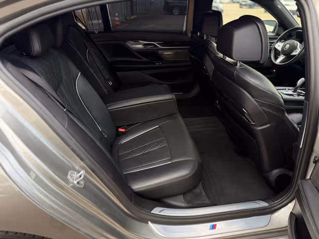 BMW 7 серії - зображення 5