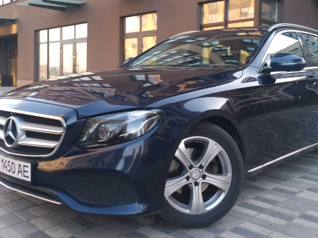 Mercedes-Benz E-Класс - зображення 1